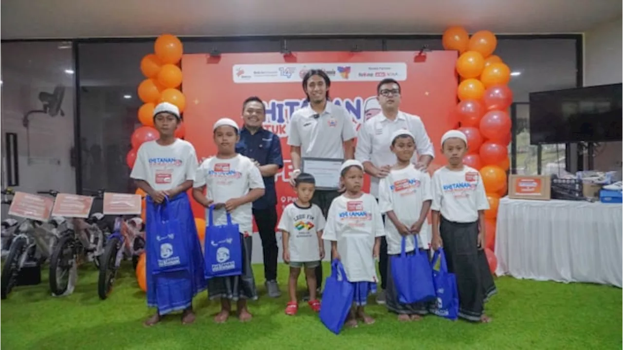 Program Khitanan untuk Negeri di Training Center Persija