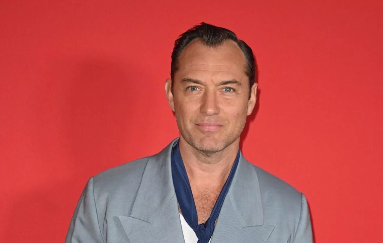 Jude Law a « un gros problème » avec sa célèbre comédie romantique de Noël, « The Holiday »