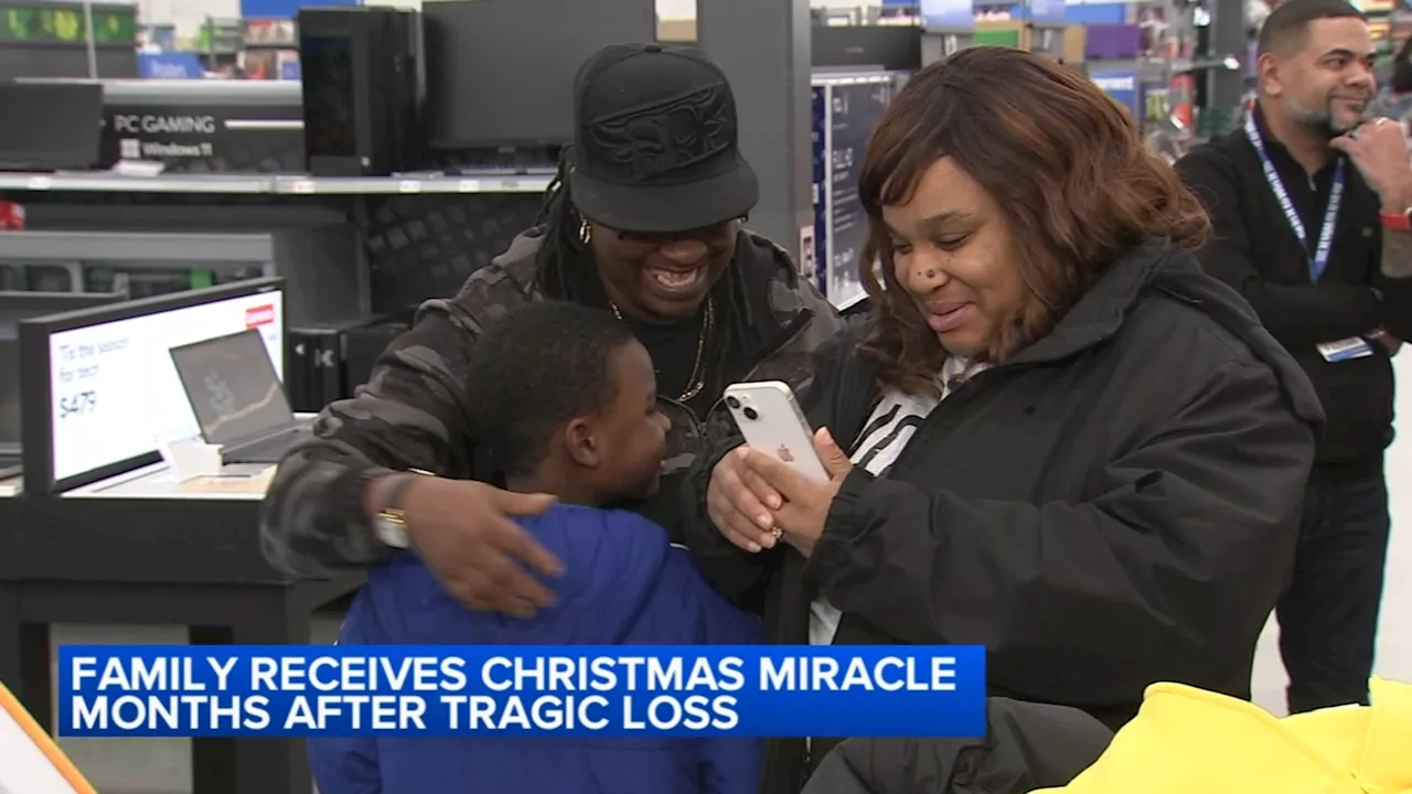 Community Gives Chicago Mother's Family Christmas Surprise