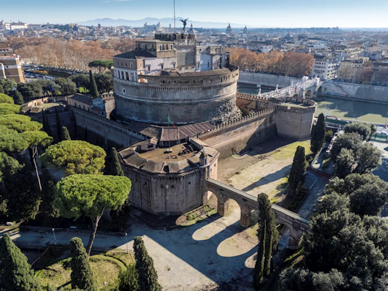 Riaperta al pubblico la storica via segreta del Vaticano