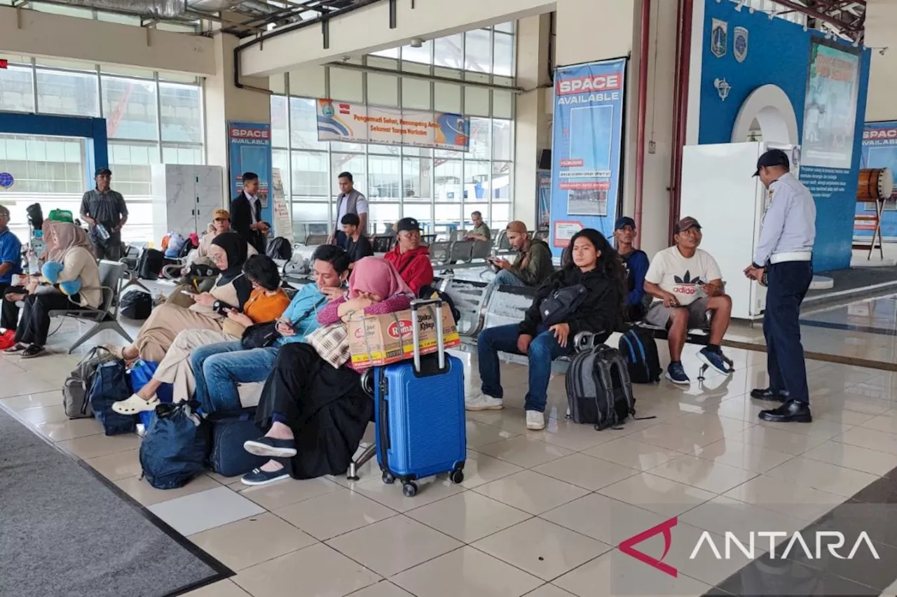 5.000 Penumpang Diperkirakan Berangkat dari Terminal Pulogebang Jelang Natal