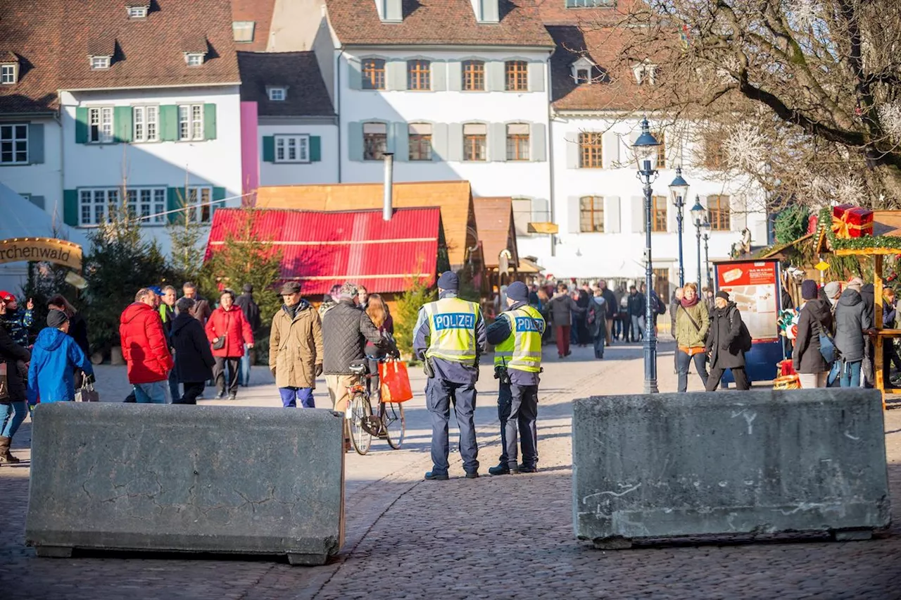 Polizei Basel Festnimmt 13 Personen bei Weihnachtsmarkt-Aktion