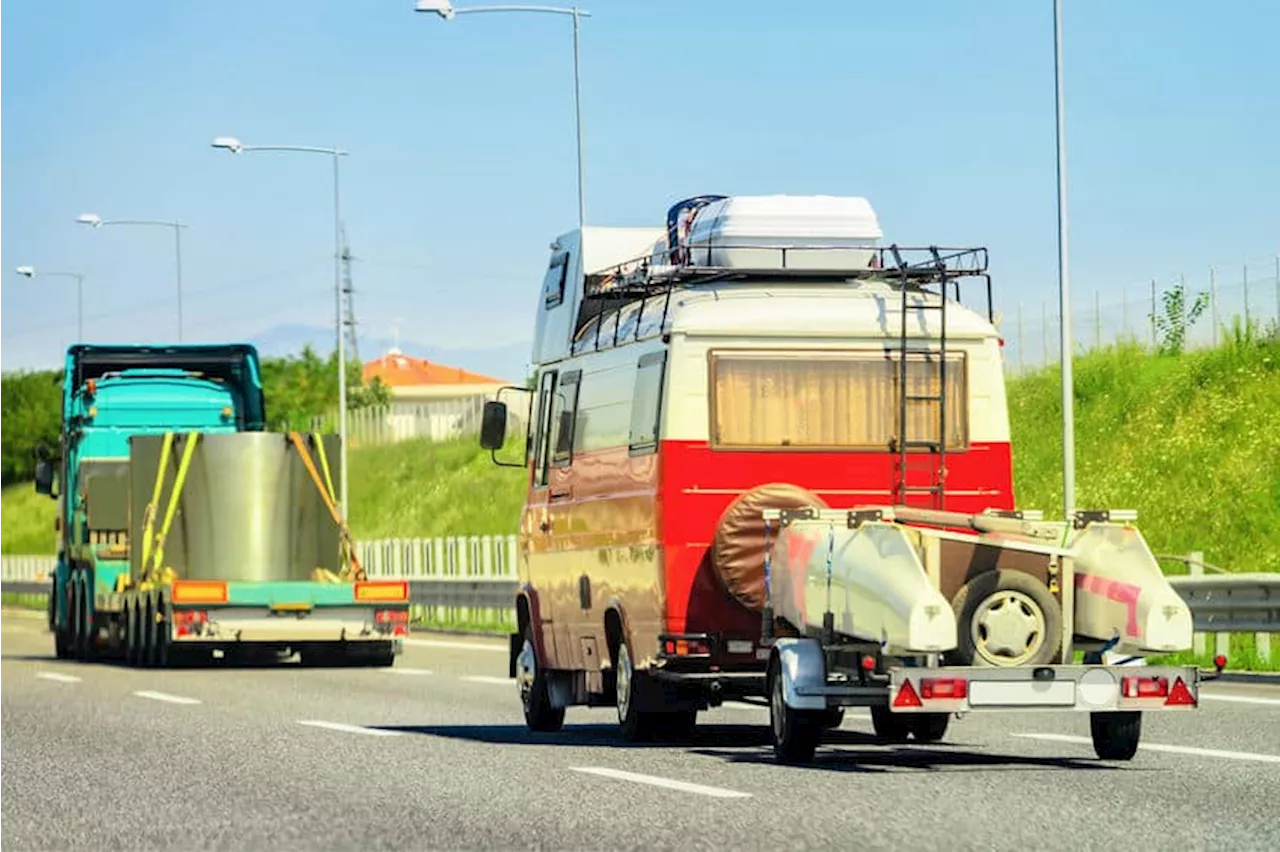 Towing Safety Tips for a Stress-Free Holiday Journey