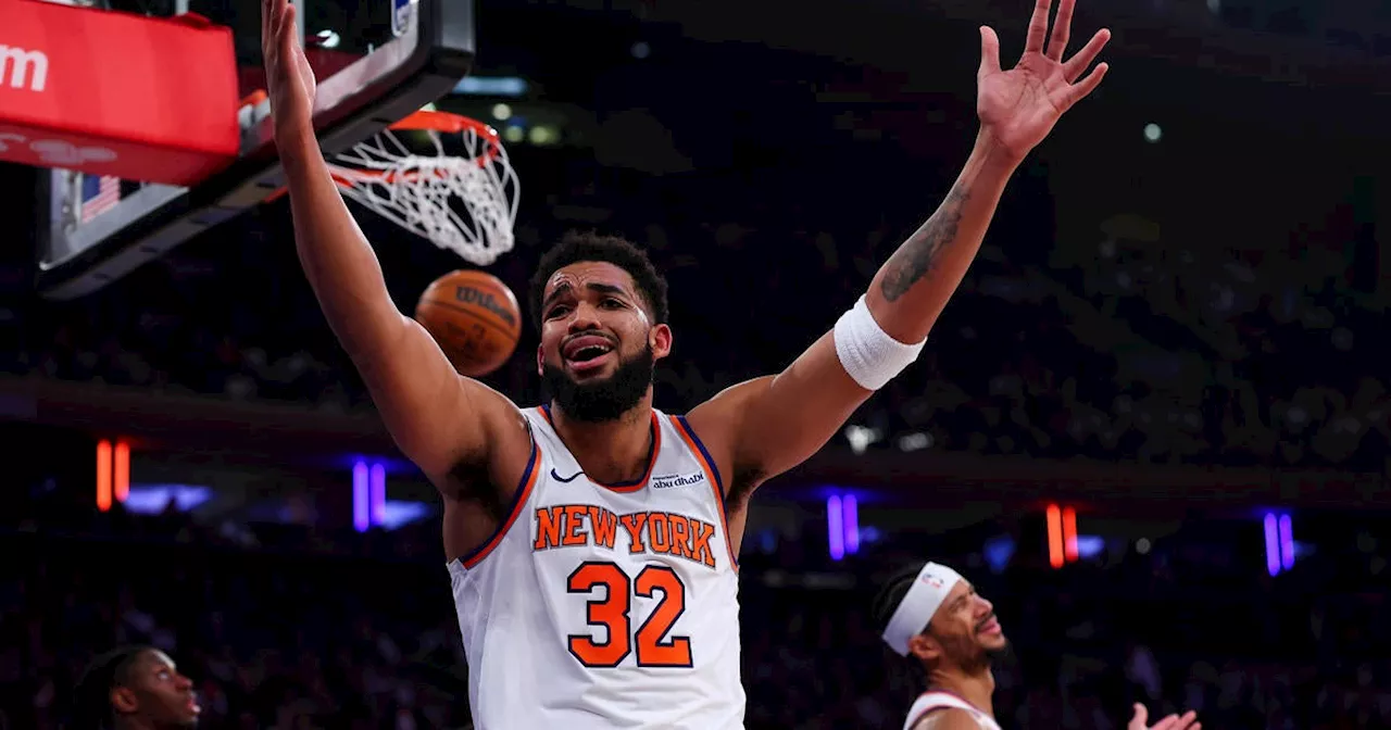 Knicks Rout Raptors for Eighth Straight Win