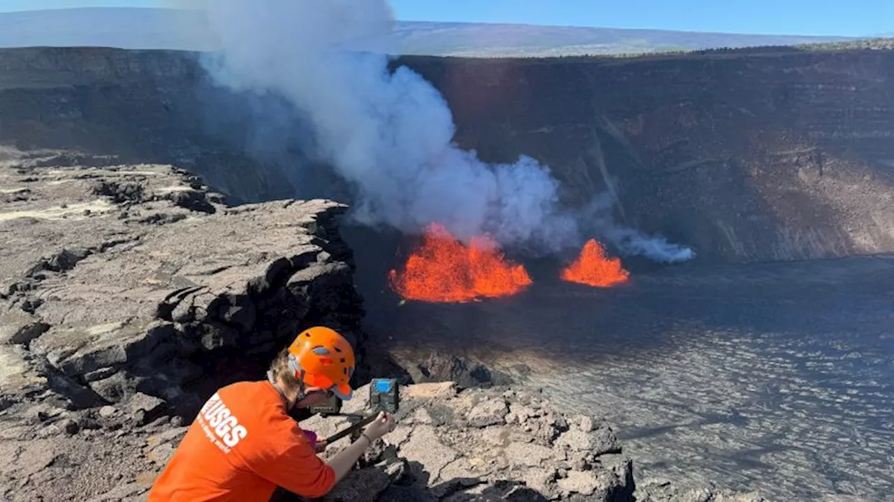 Kilauea Volcano Erupts on Hawaii's Big Island