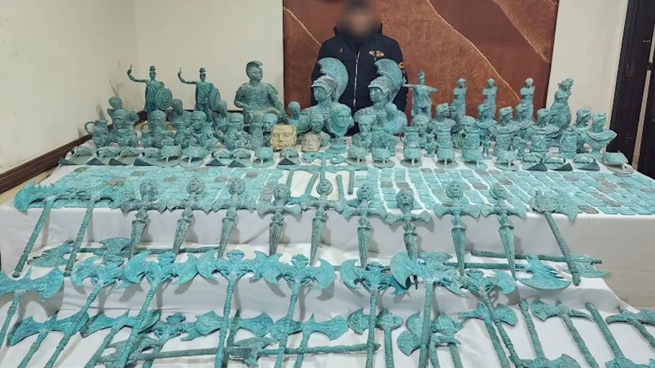 Two Men Arrested in Egypt for Attempting to Steal Ancient Artifacts from the Sea