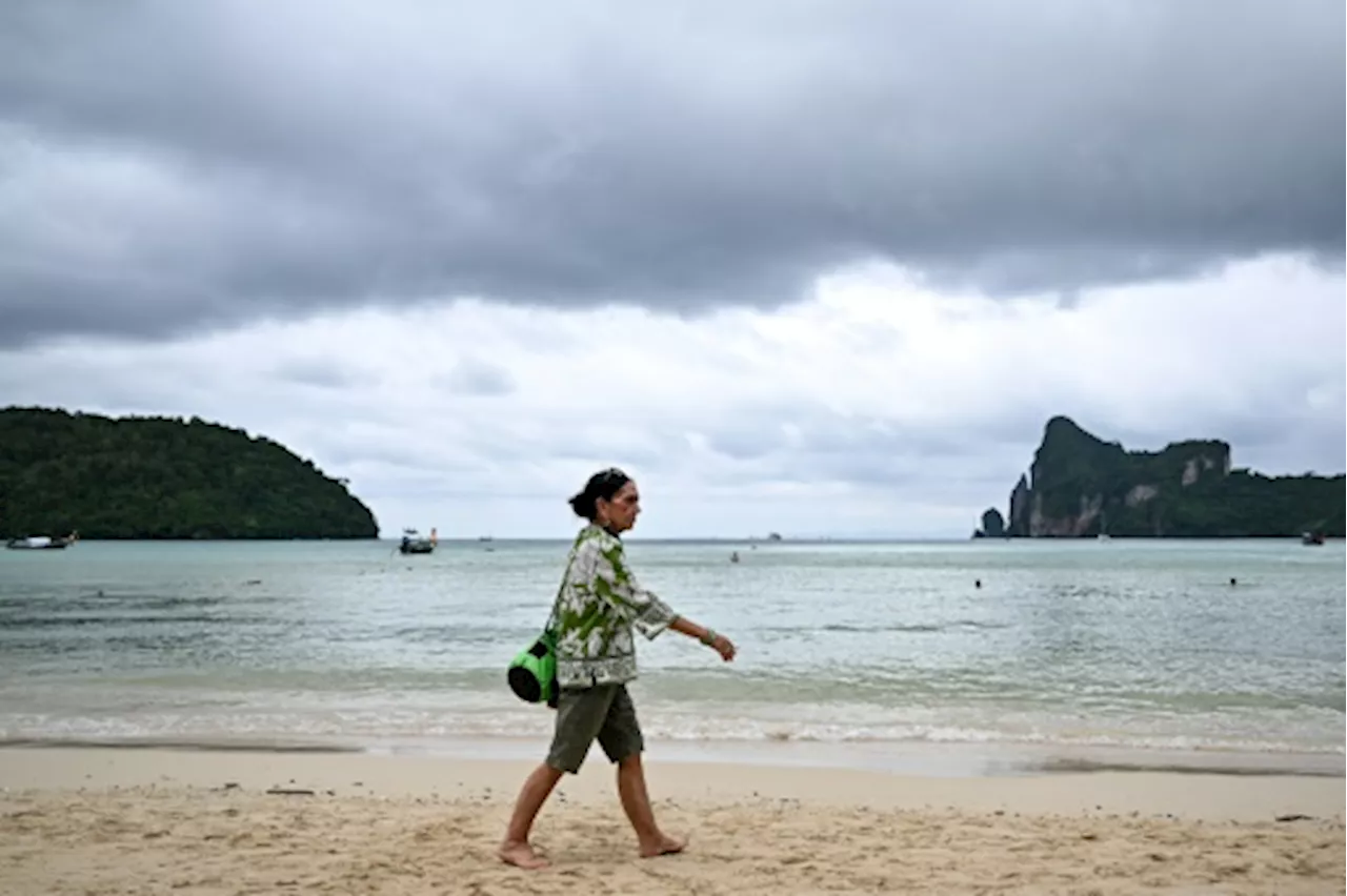 Le tsunami de 2004 : une Française surmonte le deuil près du lieu de la tragédie