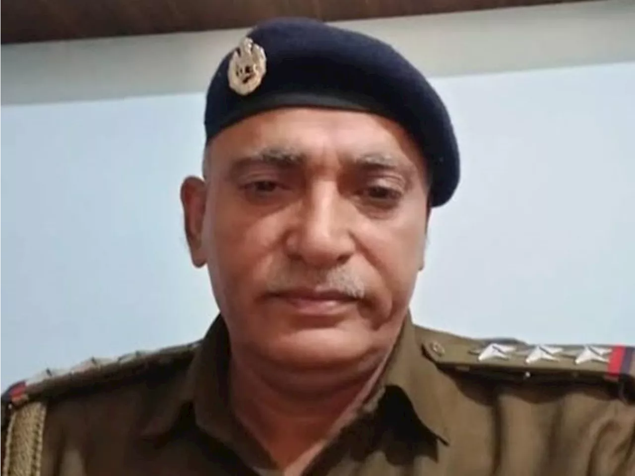 पलवल पुलिस इंस्पेक्टर को कोर्ट के आदेश न मानने पर 6 महीने जेल