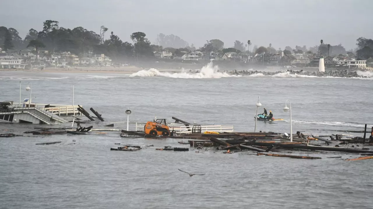 Sturm in Kalifornien: In Santa Cruz stürzt eine Seebrücke ein und schwimmt davon