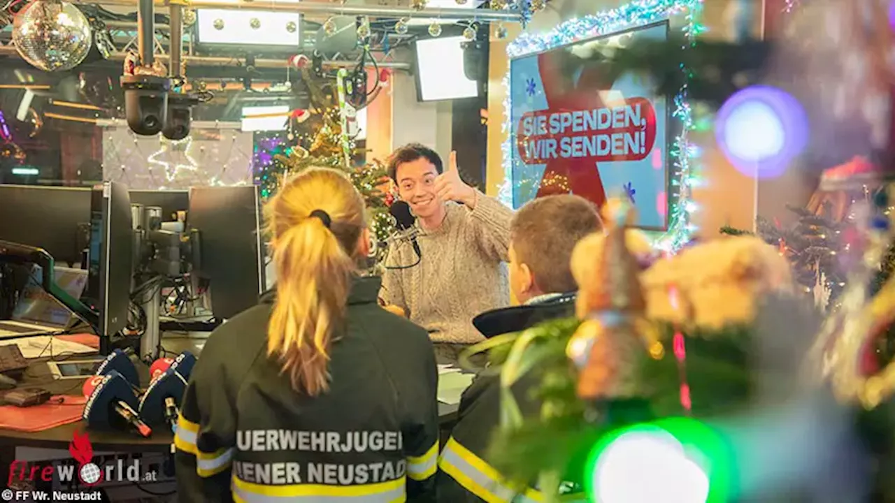 Nö: Friedenslichtübergabe an das Ö3-Weihnachtswunder in Wiener Neustadt