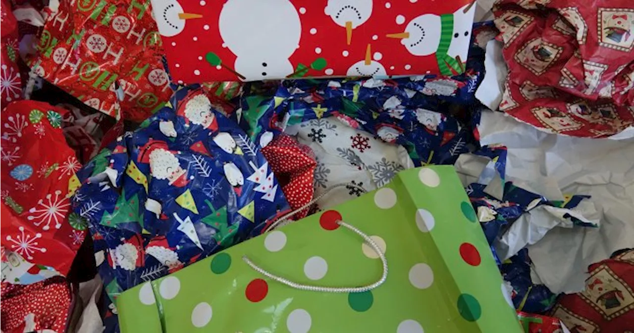 QUIZ: Do you recycle it or trash it? This is what you should do with common holiday items