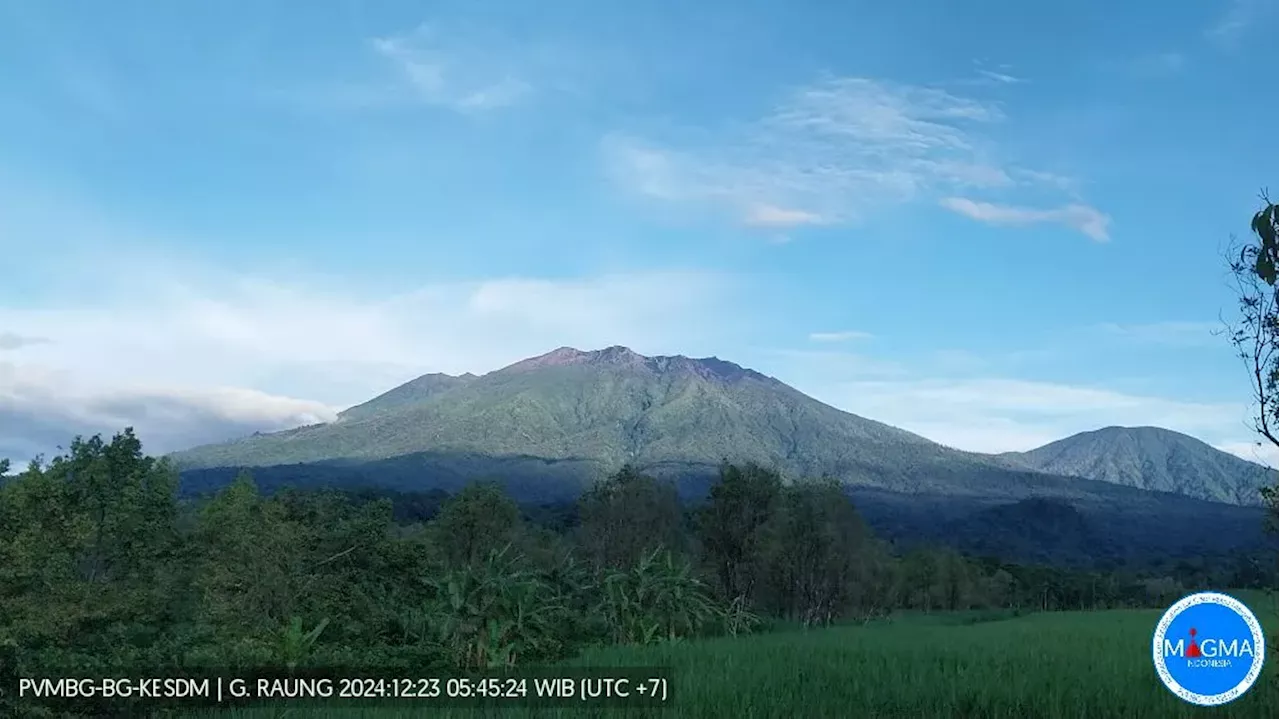 Gunung Raung Erupsi, Warga Bondowoso Terdampak Abu Vulkanik