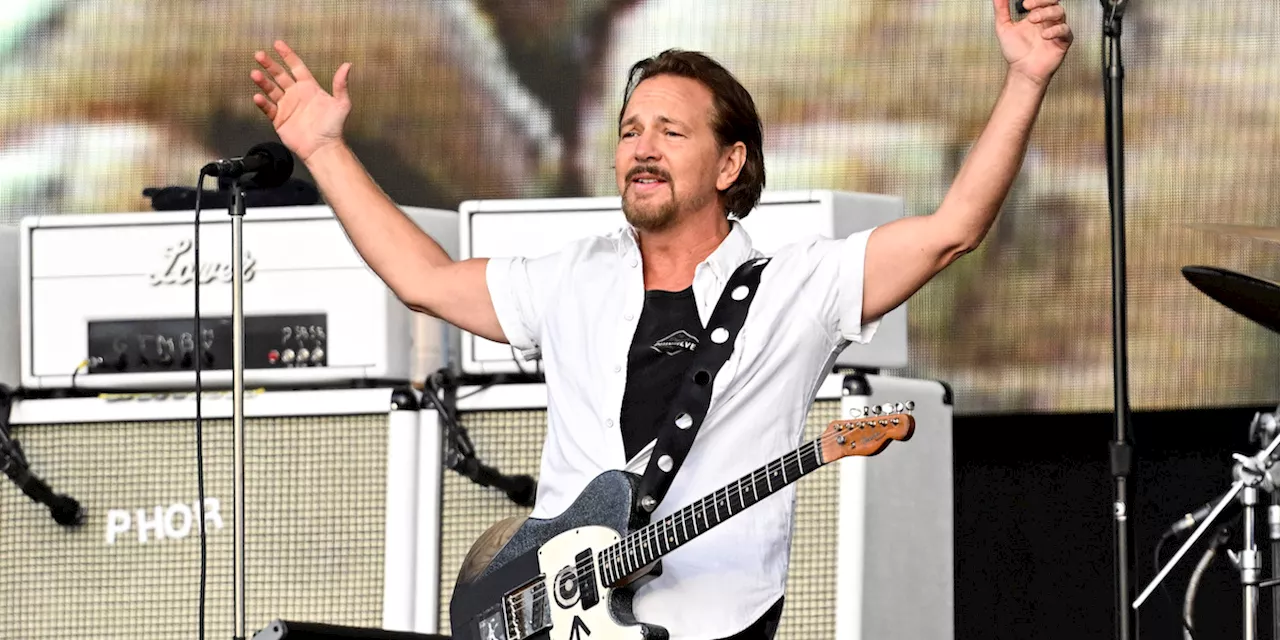 Eddie Vedder compie 60 anni: il re del grunge continua a imperversare sul palco