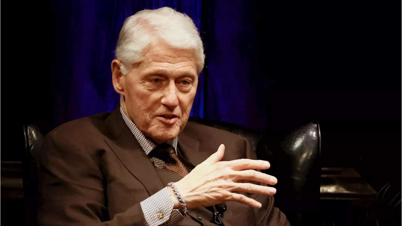 El expresidente estadounidense Bill Clinton, hospitalizado