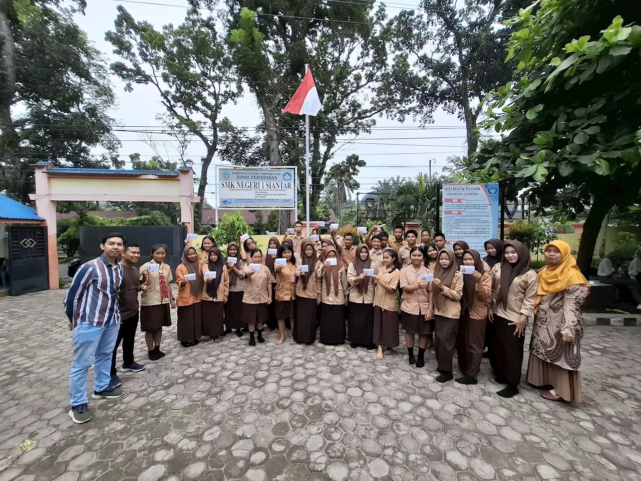 Bank Mandiri Dorong Literasi Keuangan Pelajar