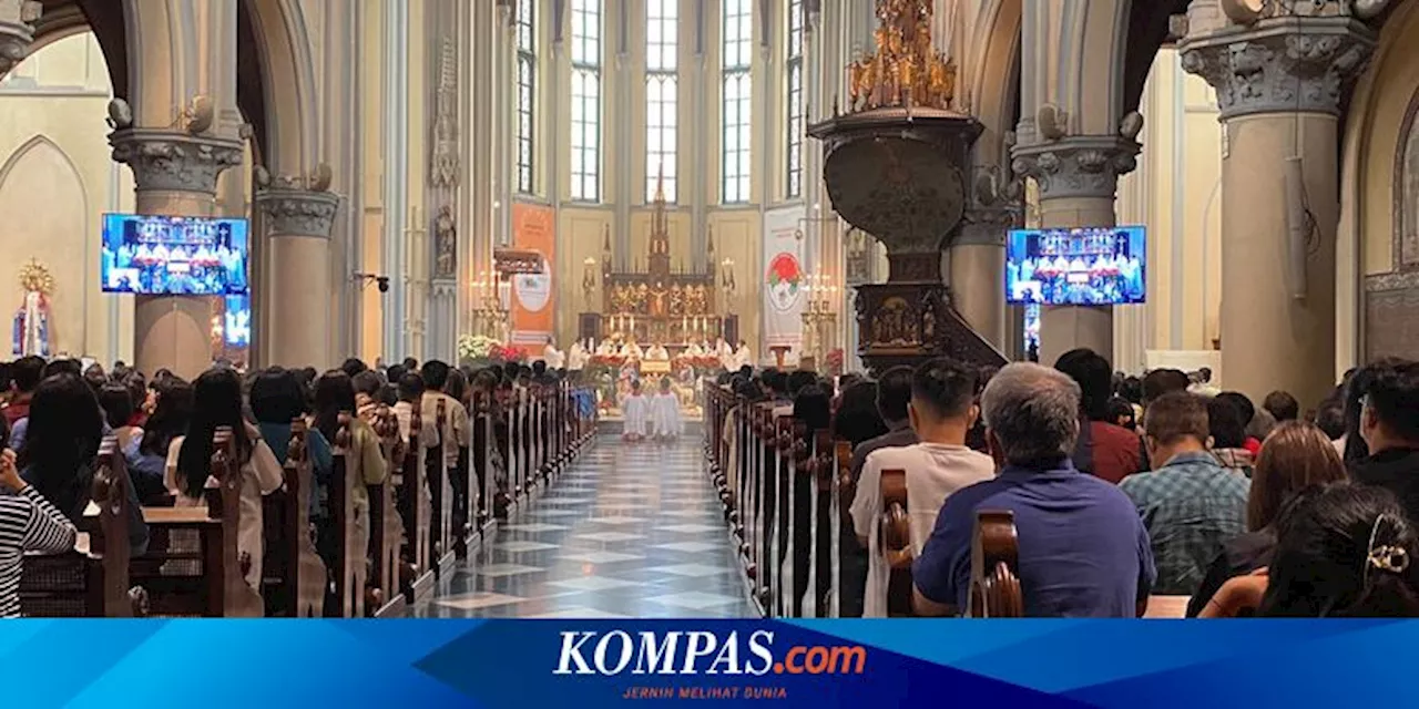 Misa Natal di Gereja Katedral Jakarta