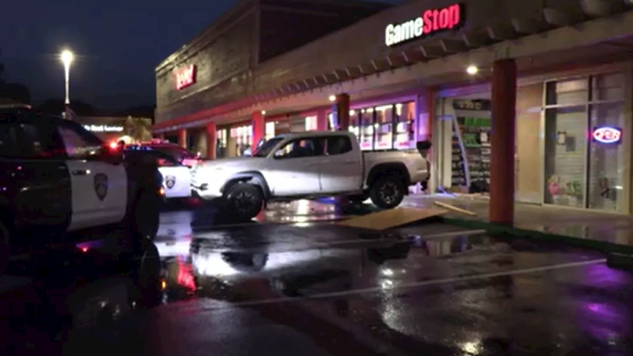 Burglars Target GameStop and Restaurant in Christmas Eve Robbery Spree