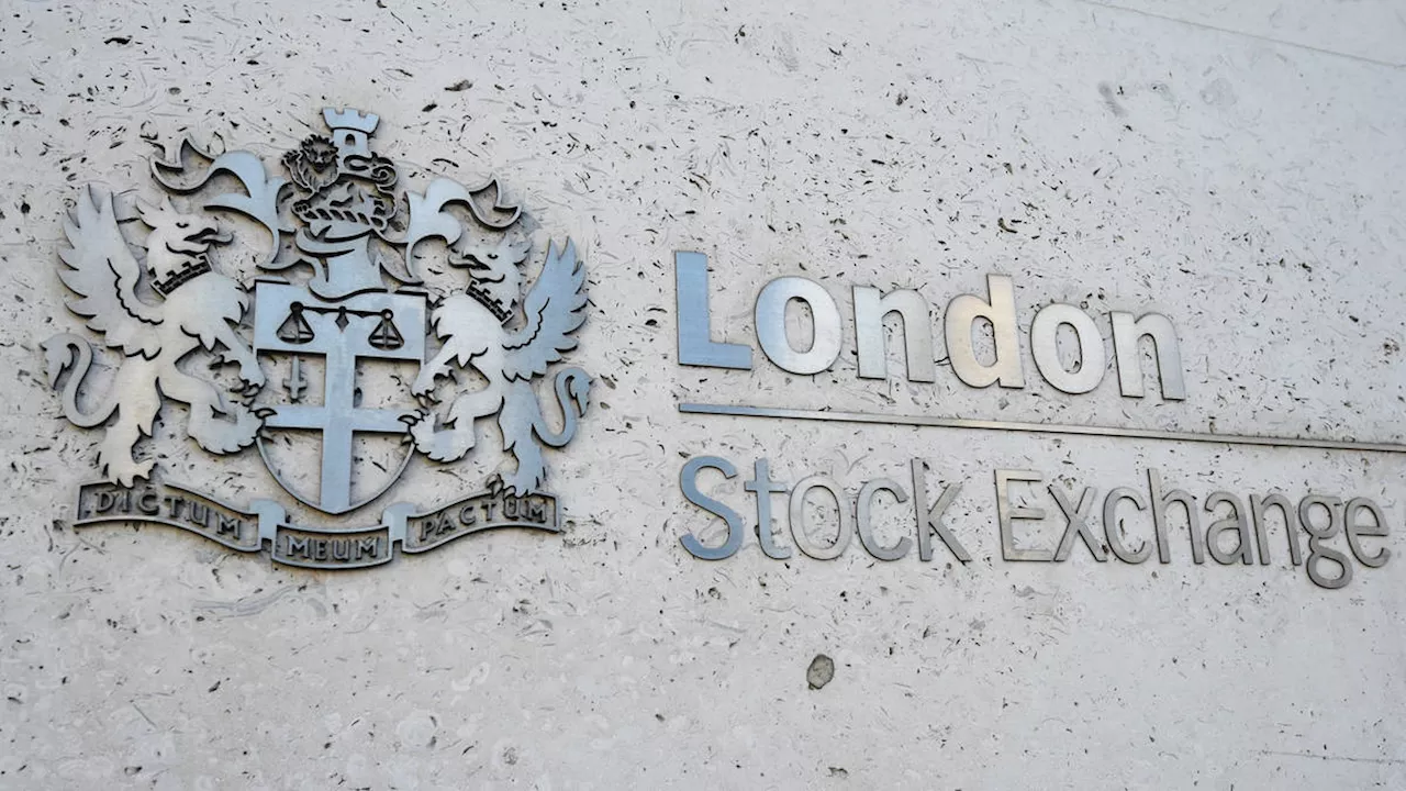 FTSE 100 Rises Despite Housing Sector Woes and UK Economic Concerns