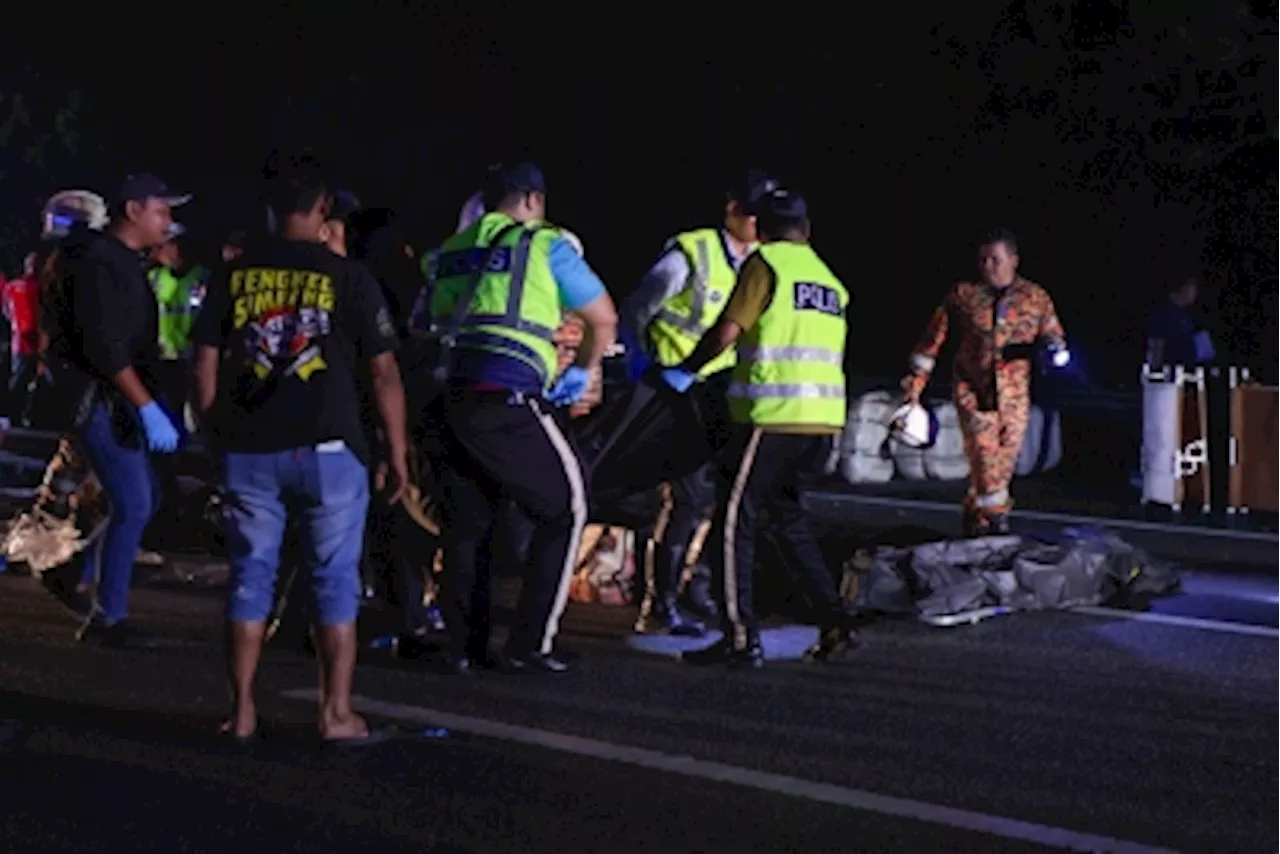 Seven Killed in Five-Vehicle Crash on North-South Expressway