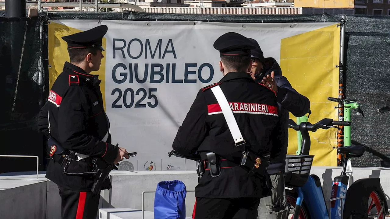 Giubileo 2025, controlli rafforzati per l'apertura dalla Porta Santa a Roma