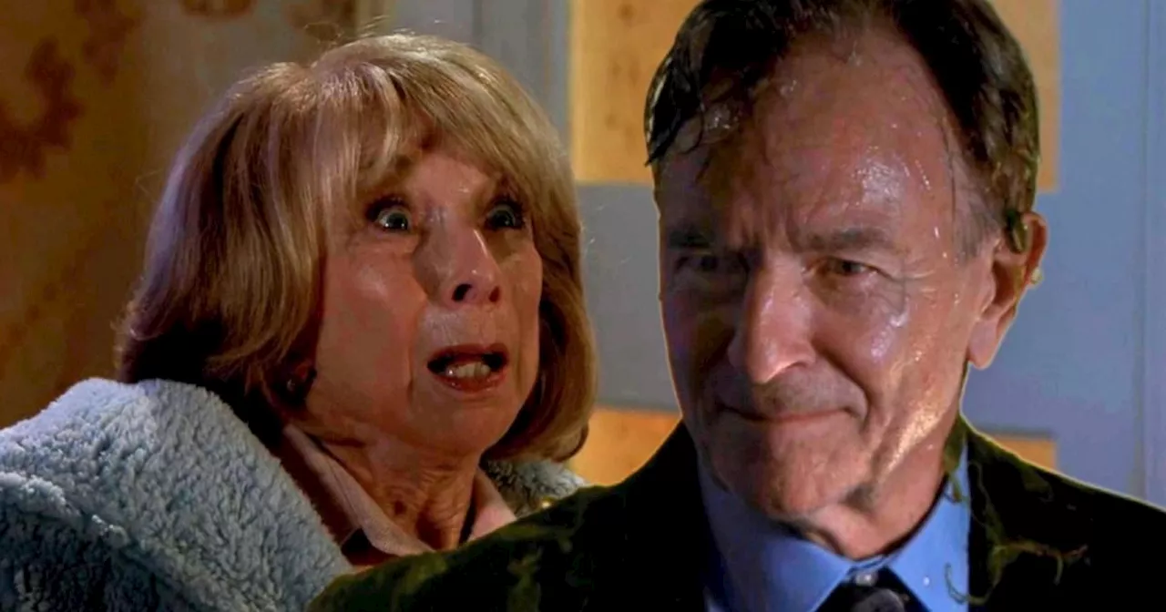 Coronation Street's Richard Hillman Haunts Gail on Christmas Eve