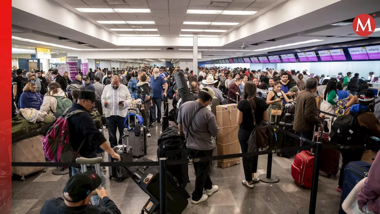 Miles de pasajeros varados en el Aeropuerto de Tijuana por neblina en víspera navideña