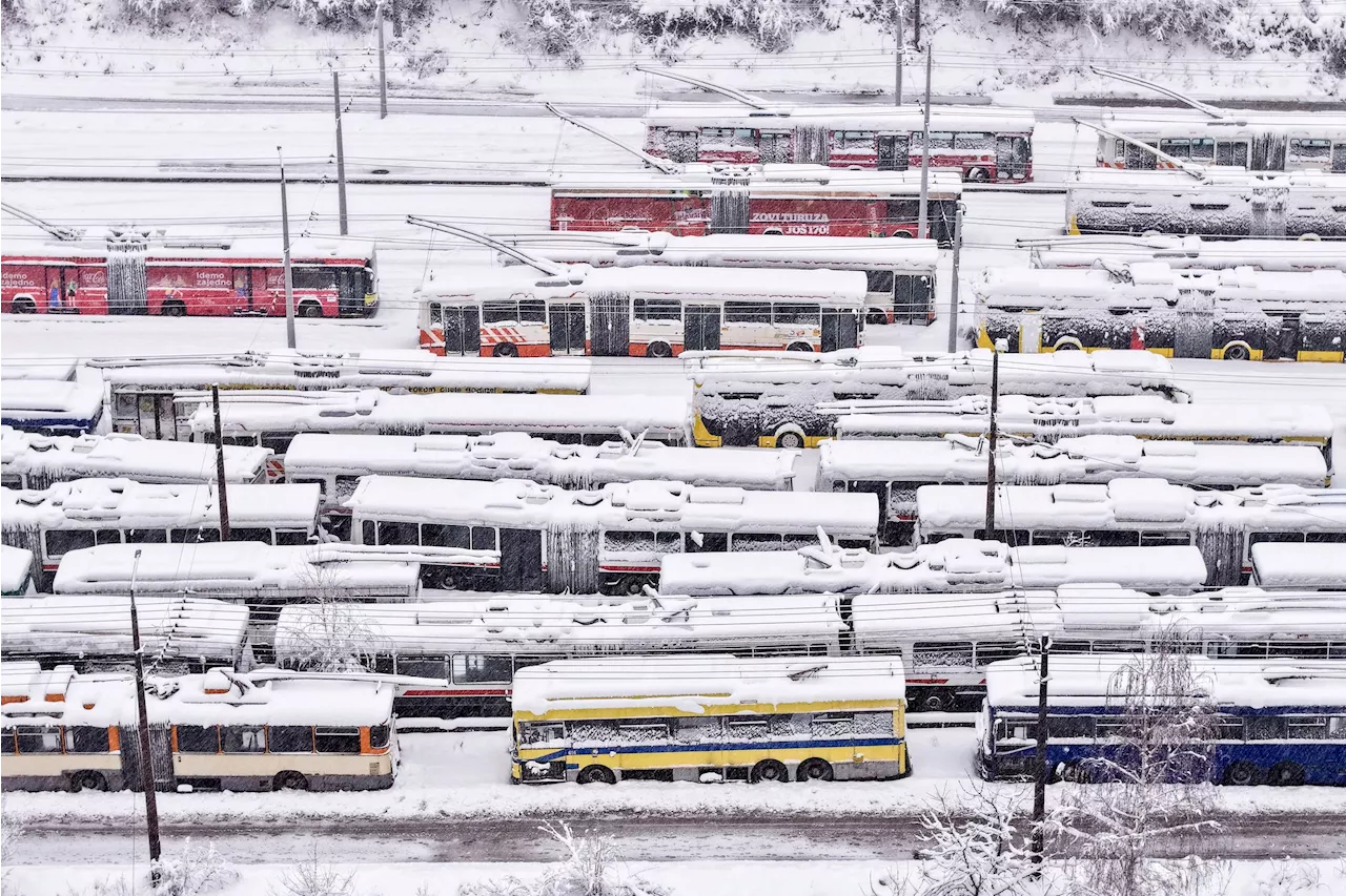 Sturm und Schnee behindern Verkehr in Bosnien und Kroatien