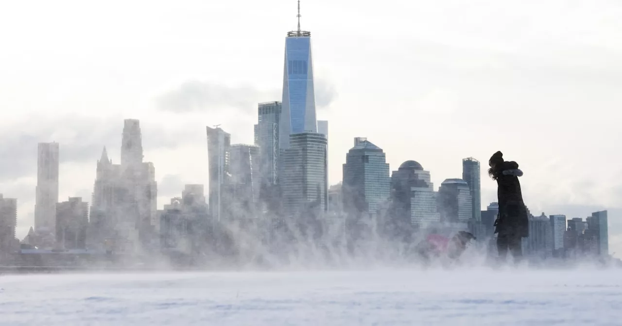 White Christmas Eve Snow in Northeast, Mid-Atlantic