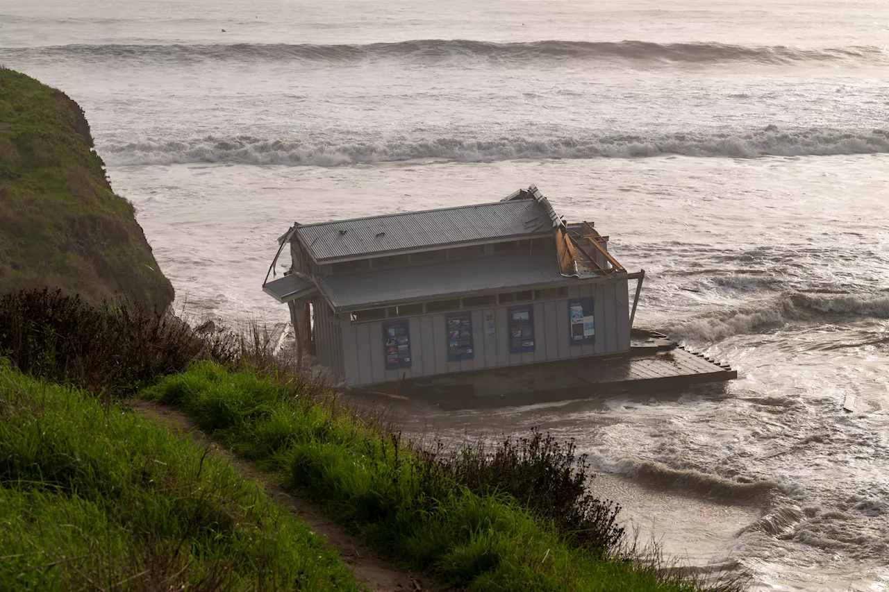 Santa Cruz Wharf Collapses, Rescuers Pull People from Water