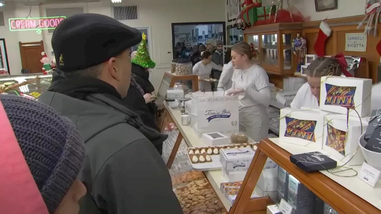 Termini Brothers Bakery Opens Early for Christmas Eve Cannoli Tradition