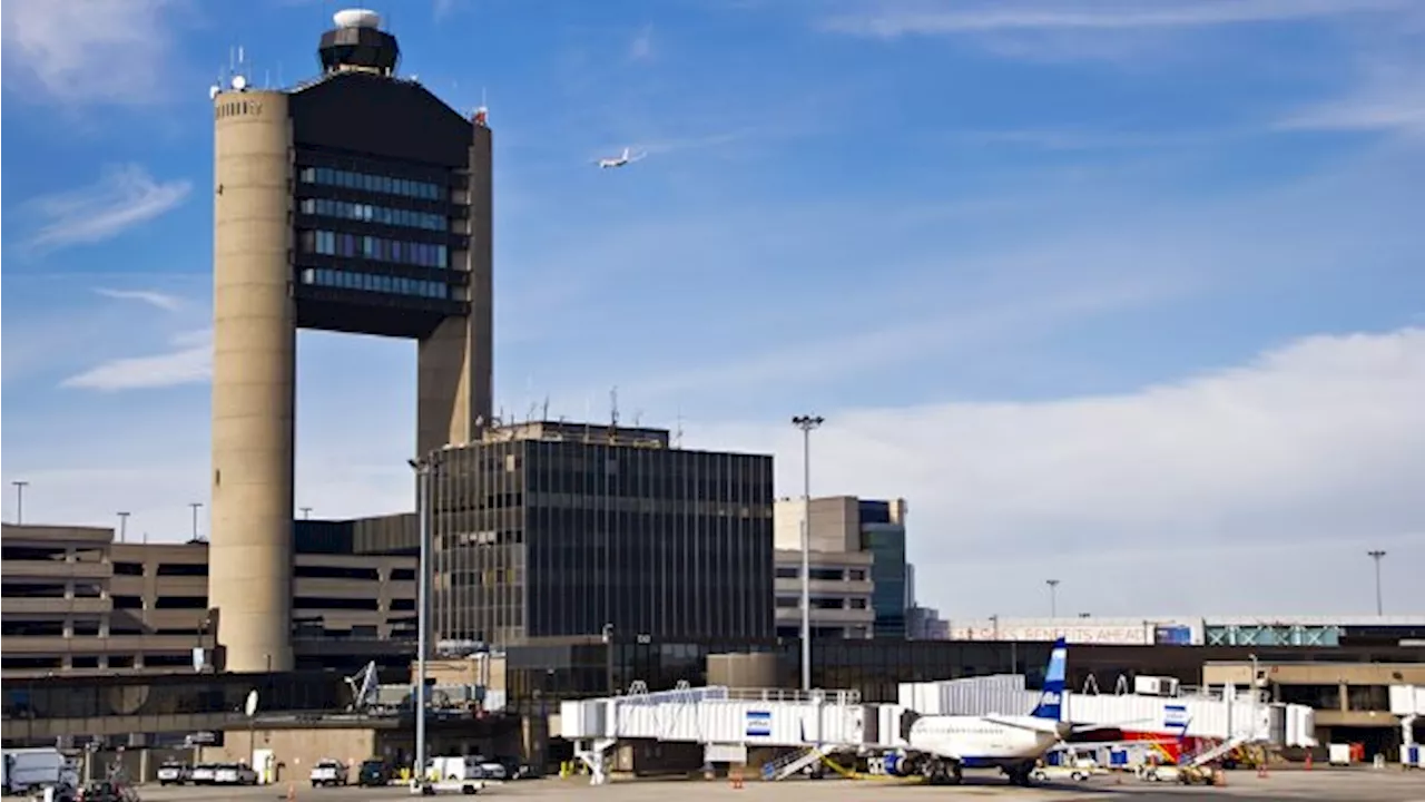 American Airlines Ground Stop Causes Holiday Travel Delays