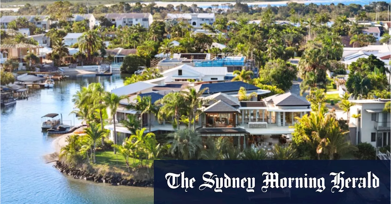 Luxe Australian Beach Houses for Sale