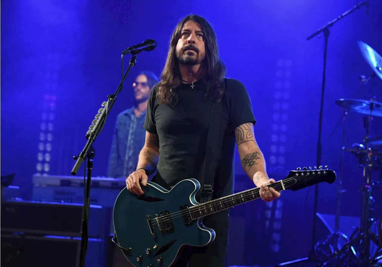 Dave Grohl Spends Christmas With Family Amidst Baby Scandal