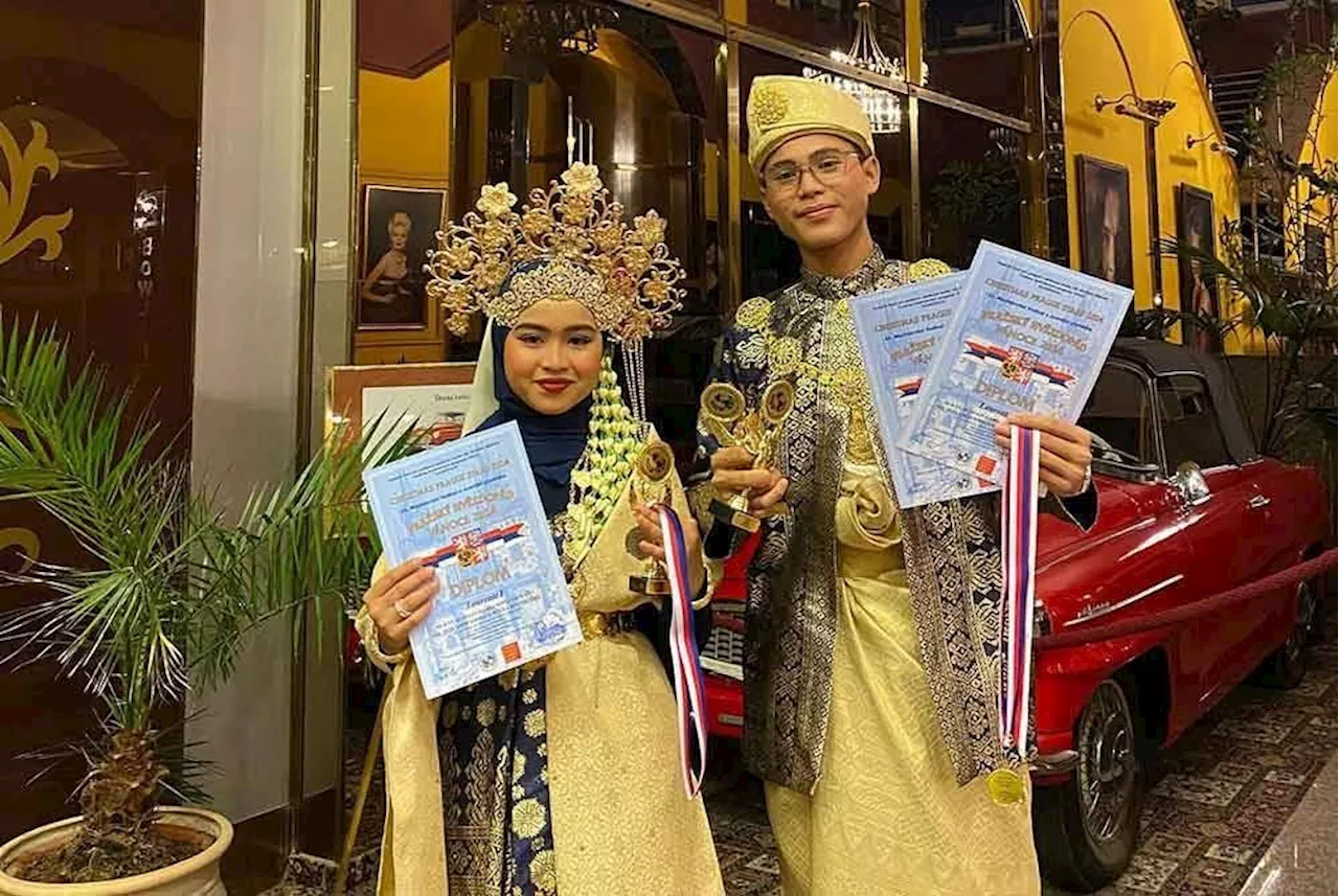 Malaysian Teens Win Vocal Duet at International Competition