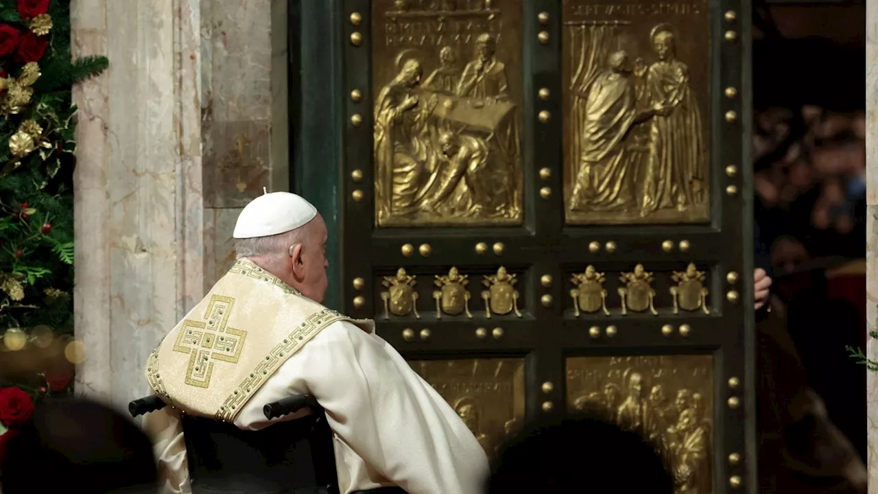 Heiliges Jahr beginnt: Papst Franziskus eröffnet Heilige Pforte