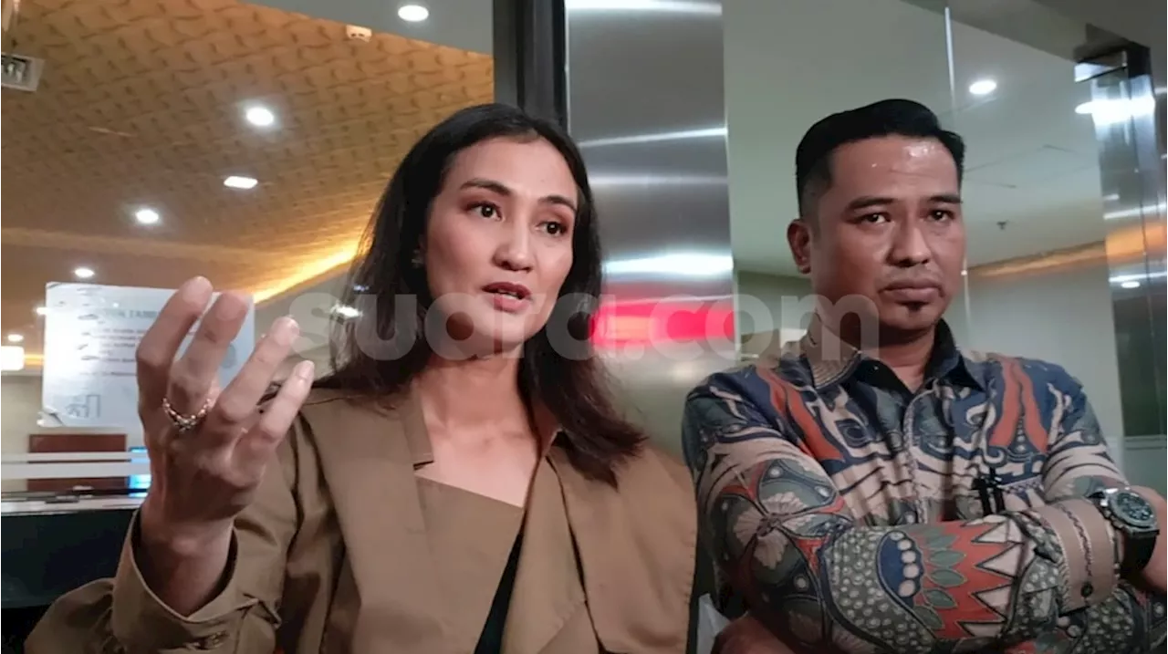 Atiqah Hasiholan Dipanggil Bareskrim Soal Dugaan Penggelapan Warisan Ratna Sarumpaet