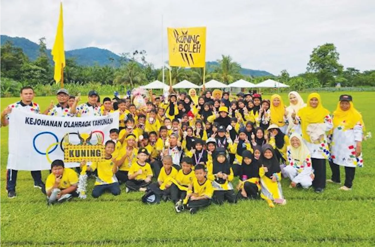 School in Kelantan Overcomes Rainy Season to Host Successful Sports Day