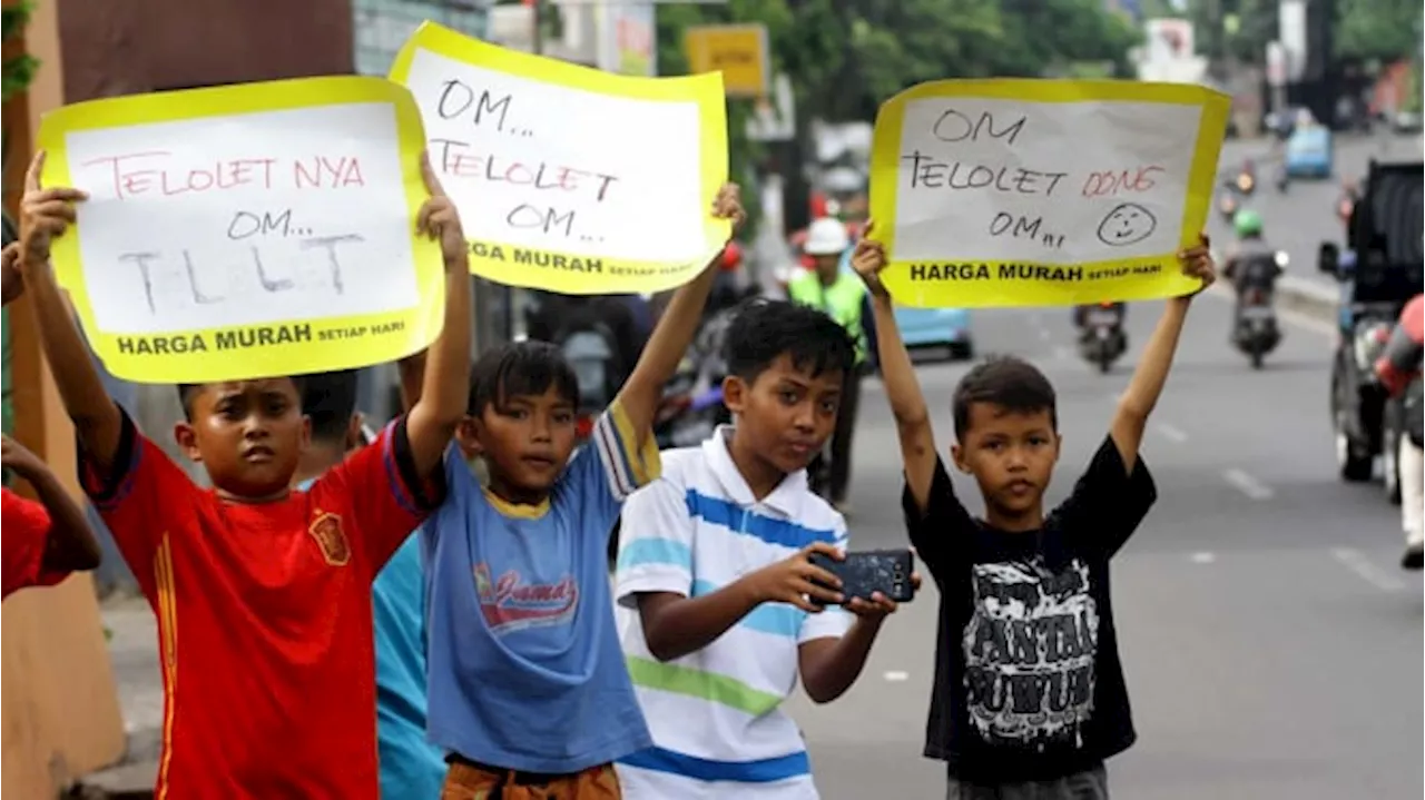 3 Anak Terjatuh Saat Merekam Bus Pakai Ponsel