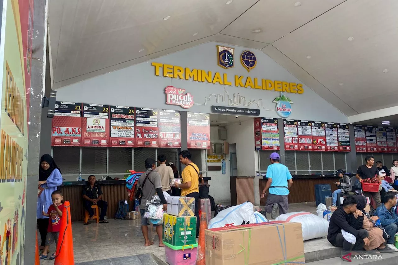 Penumpang Terminal Kalideres Turun, Puncak Hari Sabtu