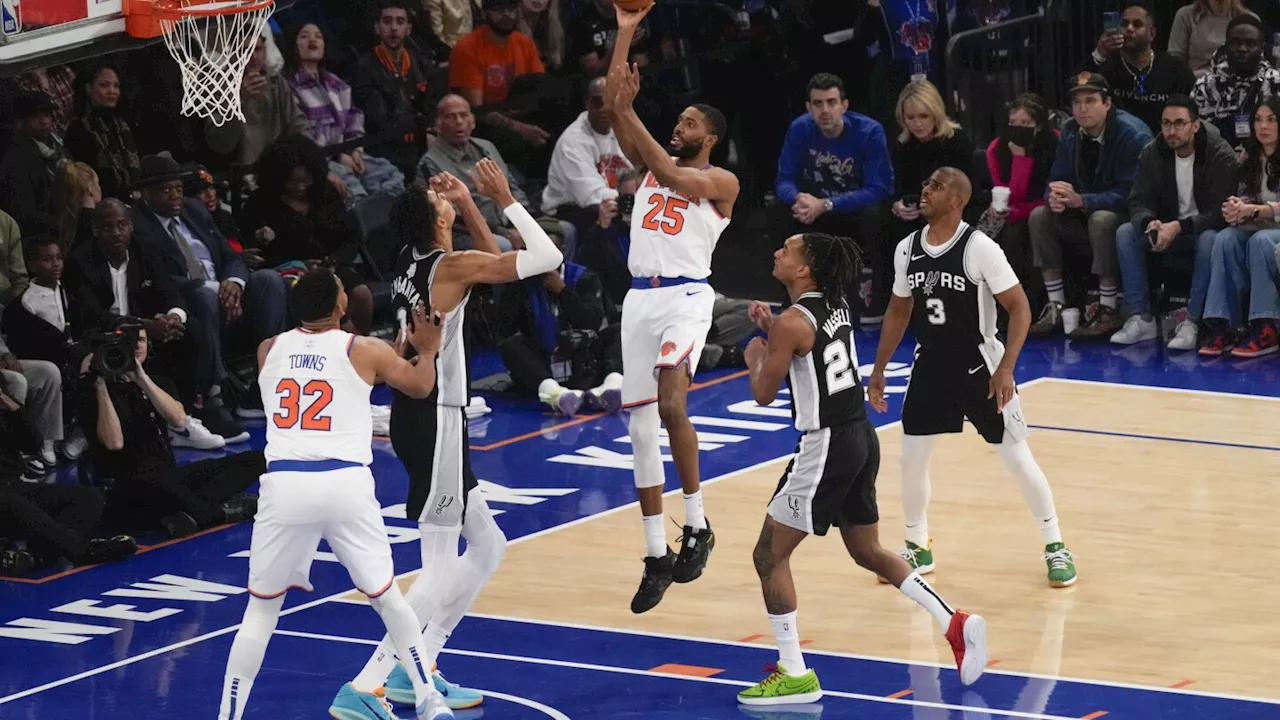 Bridges scores season-high 41, Knicks withstand Wembanyama's monster Christmas debut to edge Spurs