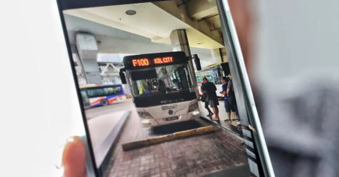 Singaporean Man Allegedly Pickpocketed While on Bus in Johor Bahru