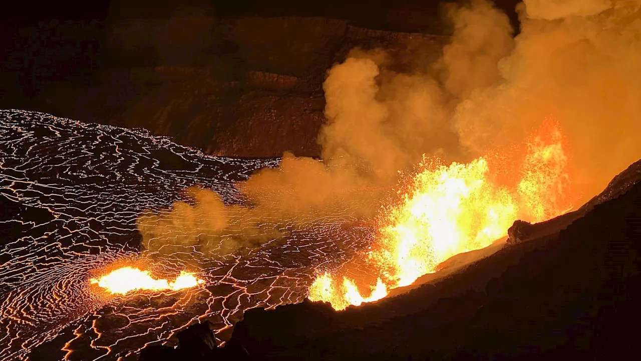 Hawaii: Kilauea-Vulkan spuckt seit Tagen Feuer