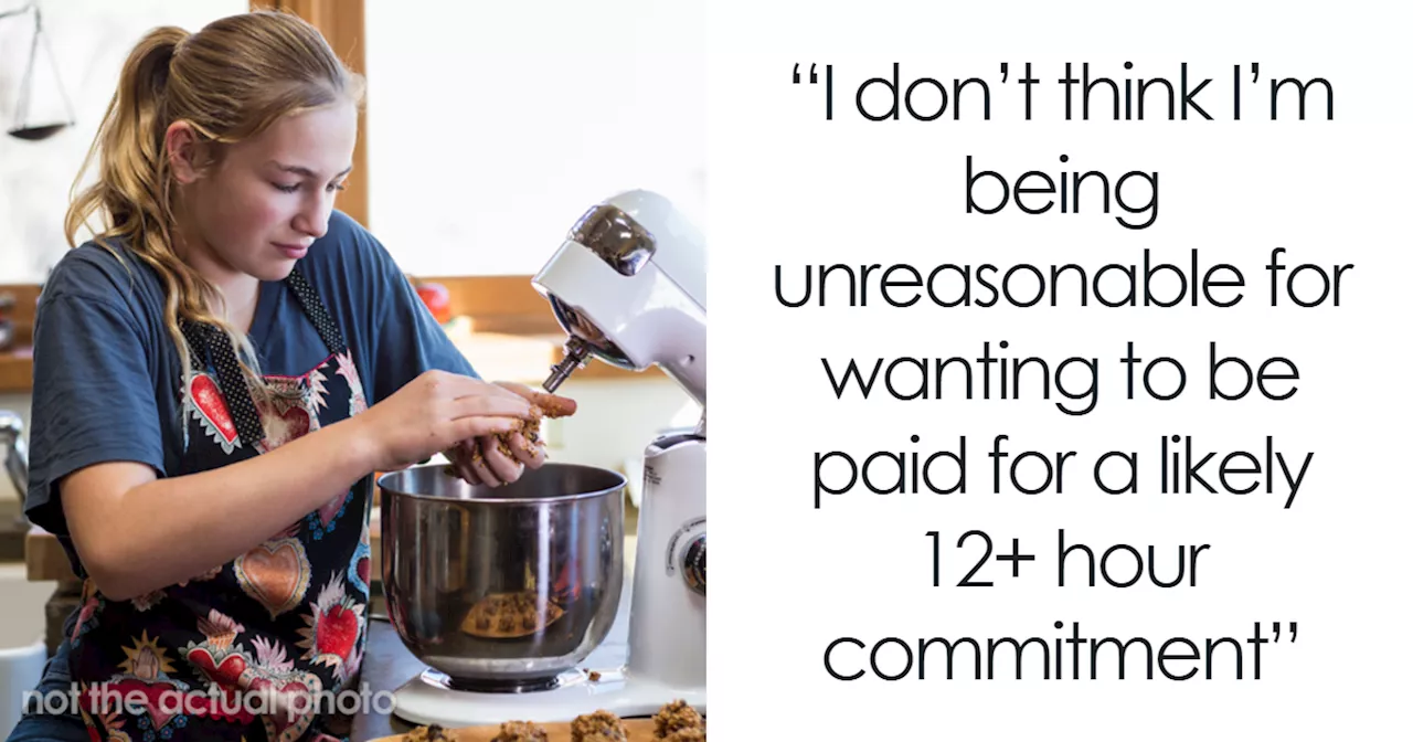 Teen Asked To Bake 100 Christmas Cookies, Demands Fair Pay For Her Time