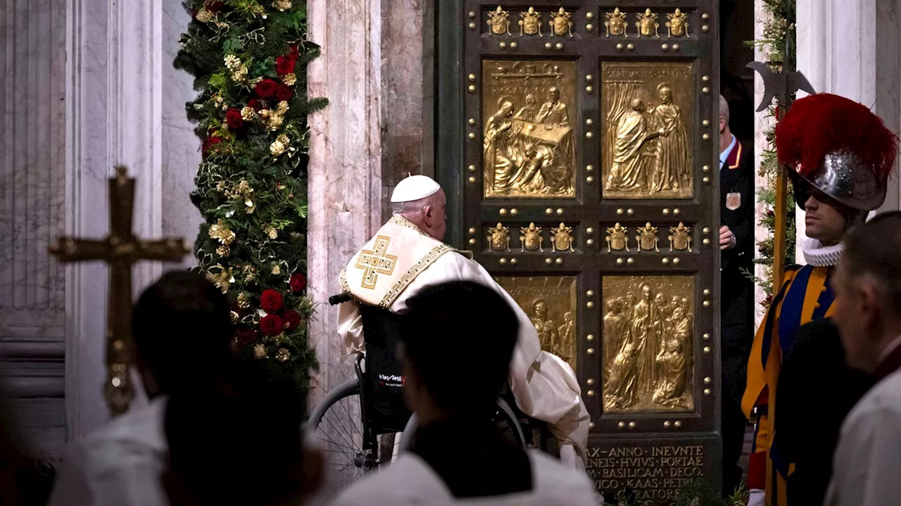 Papst Franziskus eröffnet das Heilige Jahr 2025