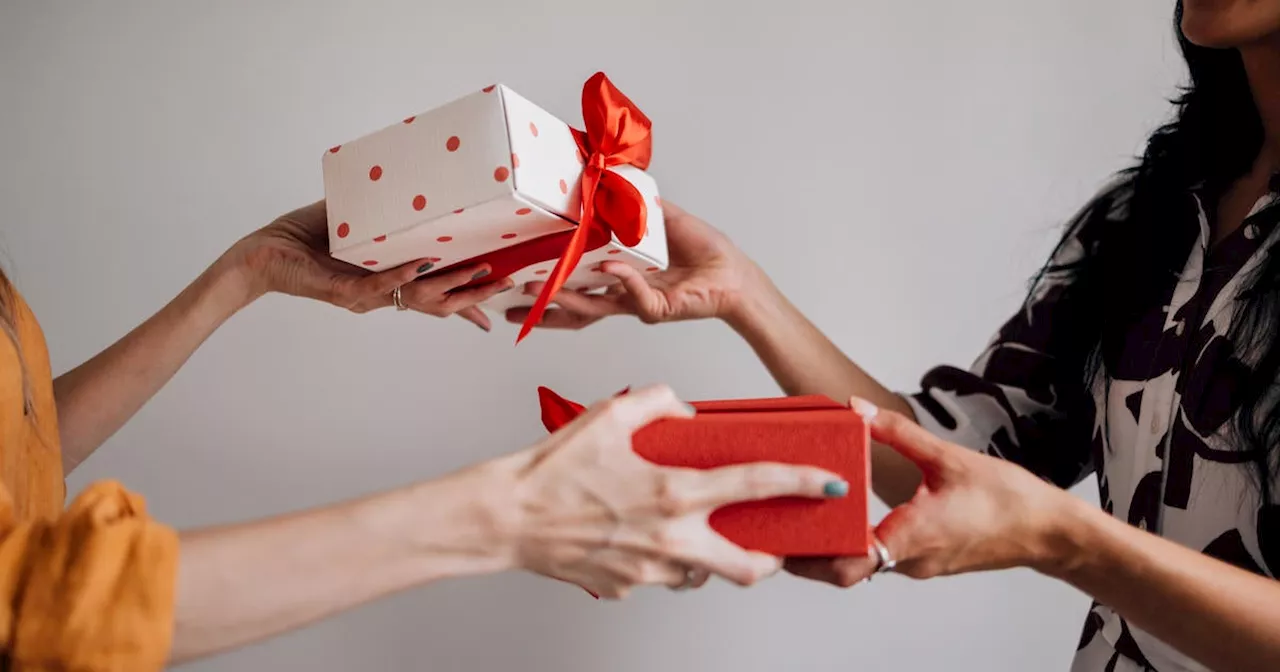 Don't Stress Over a Late Gift, Recipients Don't Mind as Much