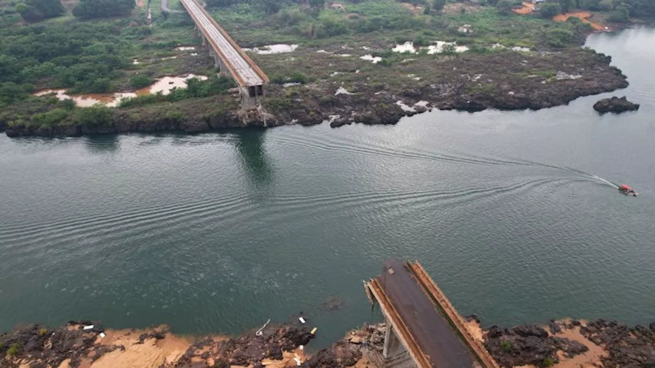 Bridge Collapse in Brazil Kills at Least Four, Raises Water Contamination Fears