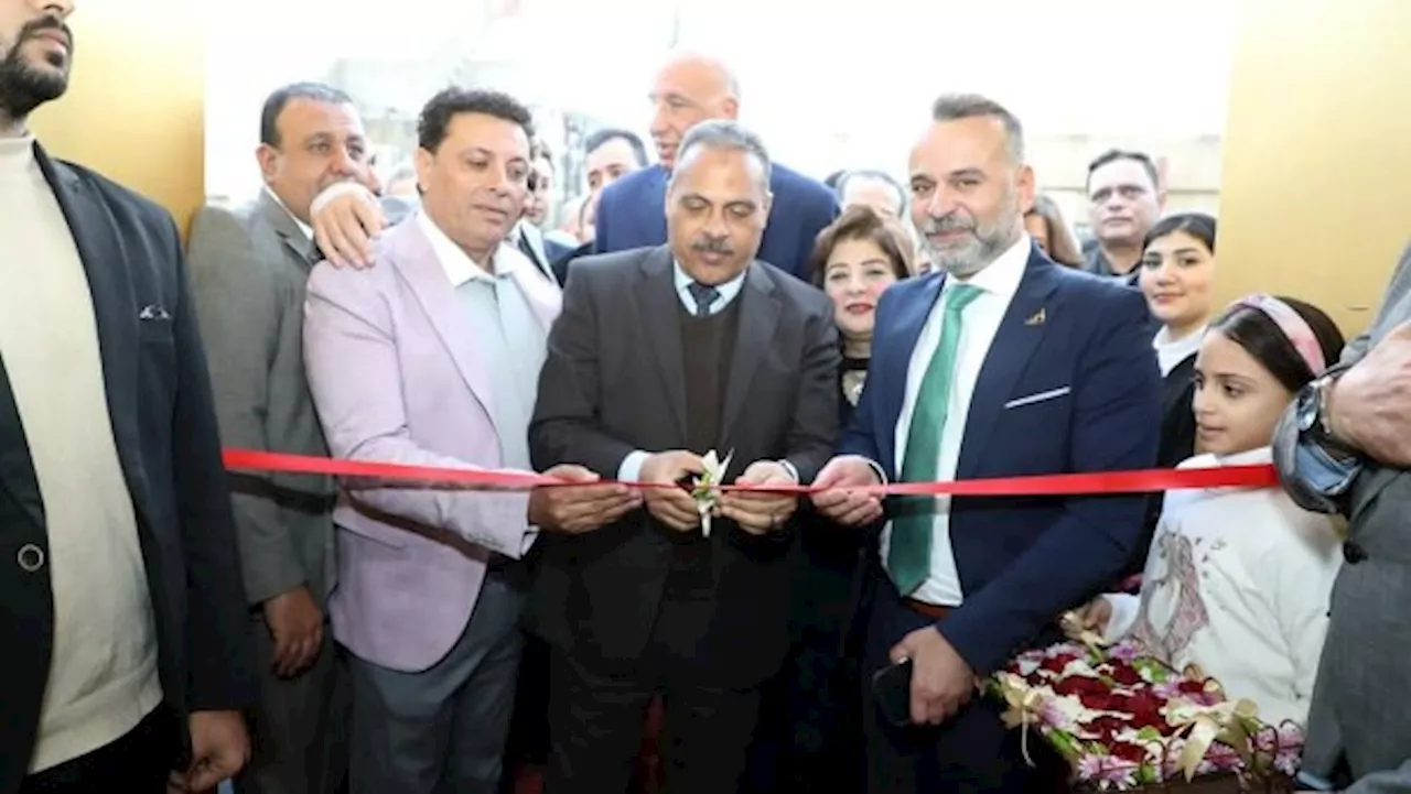 محافظ الشرقية والعمدة الالفي يفتتحون معرض أثاث دمياط