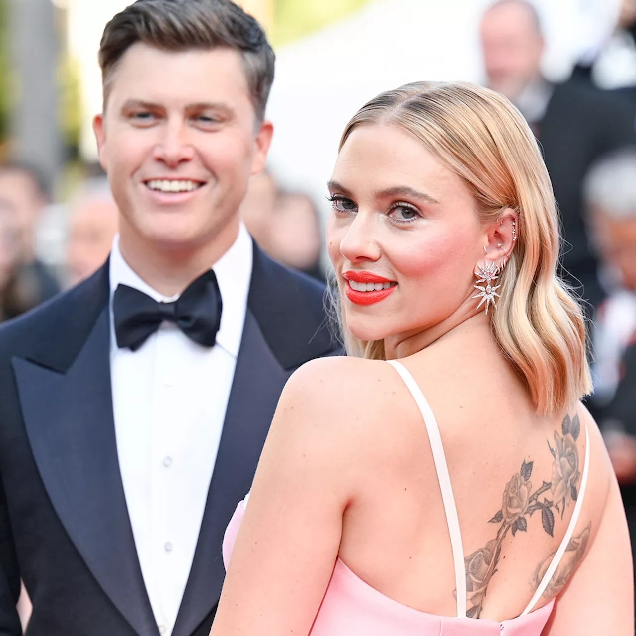 Colin Jost and Scarlett Johansson's 'Weekend Update' Joke Leaves Viewers in Stitches