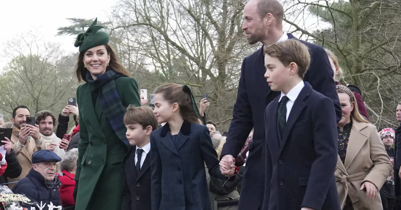 Kate Middleton abbraccia una malata di cancro alla messa di Natale: il gesto commovente