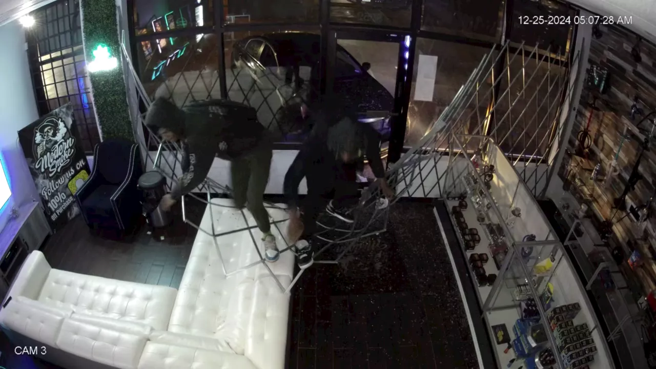 Burglars Ram Car into Fort Worth Smoke Shop, Steal Items